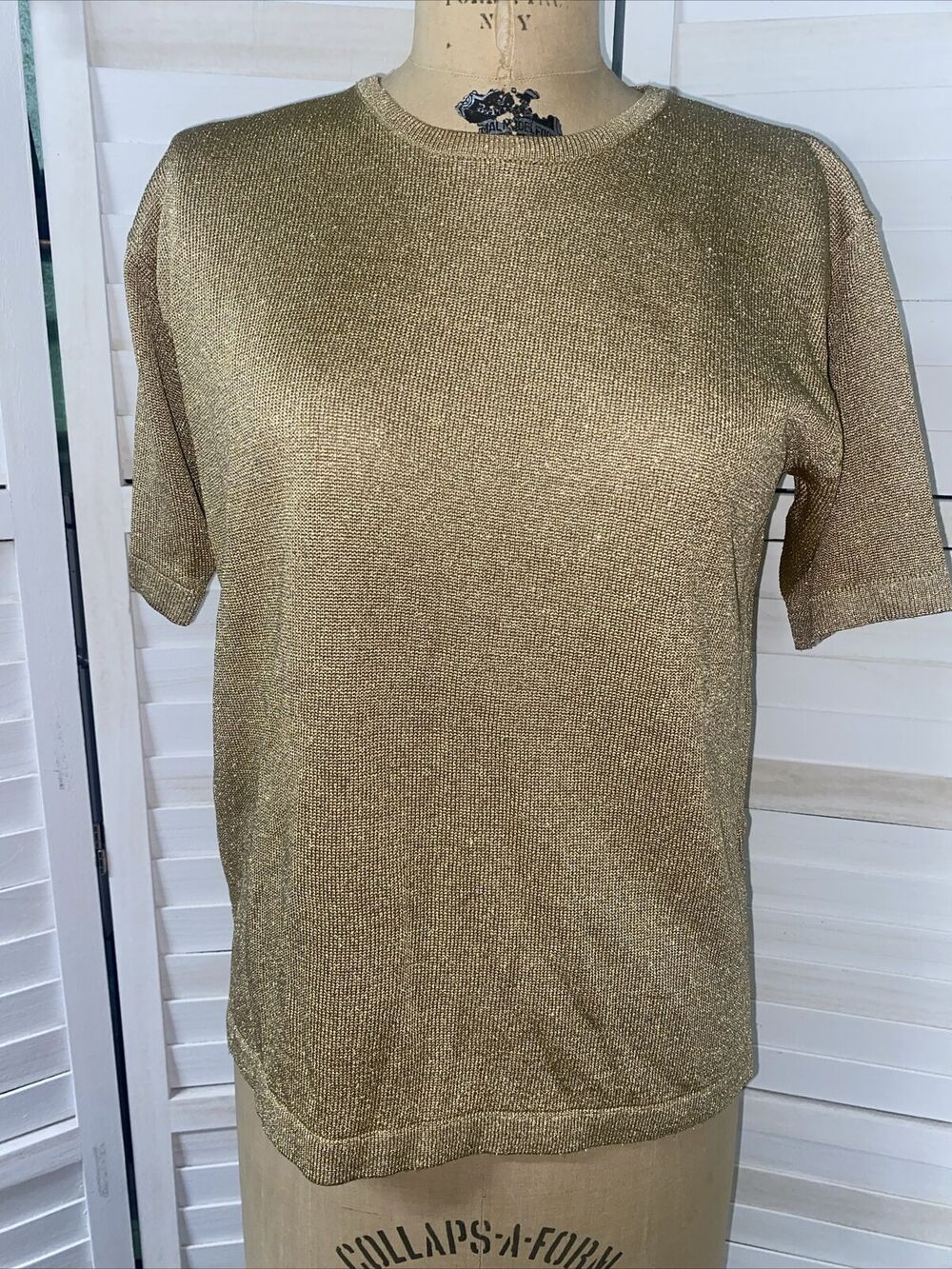 JH Collectables Gold Glitter Knit Short Sleeve Pullover Sweater Blouse Large